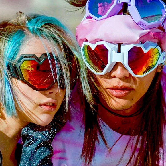 Heart Goggles/Sunglasses 🖤🖤 - Picture 1 of 2